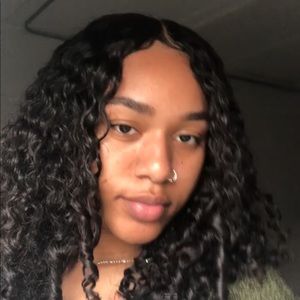 Meet your Posher, Deanna